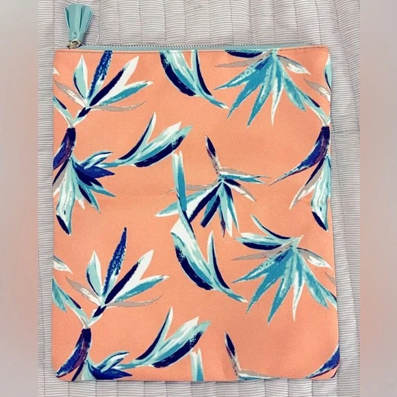 Rachel Pally 🍒 Reversible Limited Edition Tropical Print Fold Over Clutch